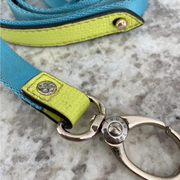 Henri Bendel influencer Dog Leash and Harness set - Picture 3 of 8